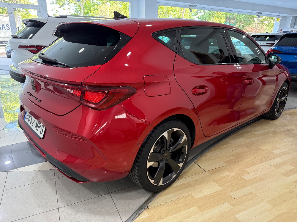 Cupra Leon Basis foto 2